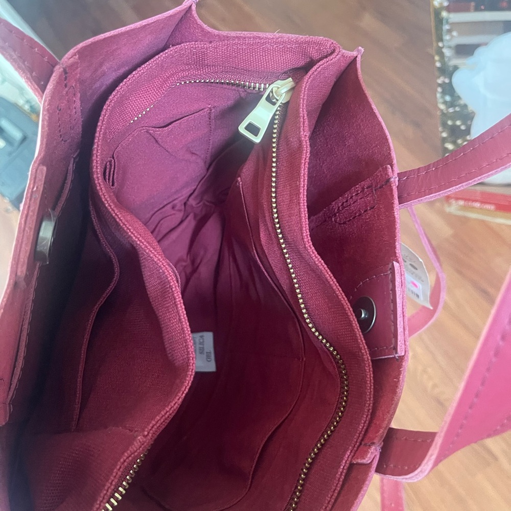 Portland Leather Crimson Red Crossbody Tote with Front Pocket - Picture 3 of 3